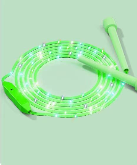 🔥 Super popularni proizvodi 🔥1️⃣ 🌈🪢 “Šarena LED vijača za djecu”